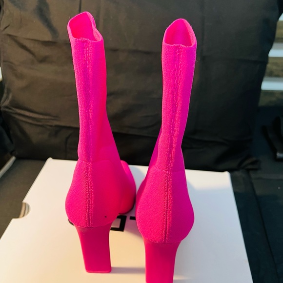 Aldo Tylah Fuchsia Sock Boots - Picture 3 of 10